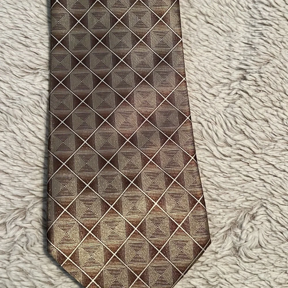 Dinghao Tie